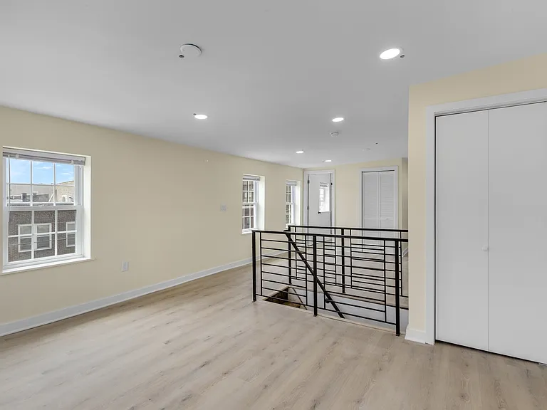 2723 E Huntingdon St #3 — Photo 12