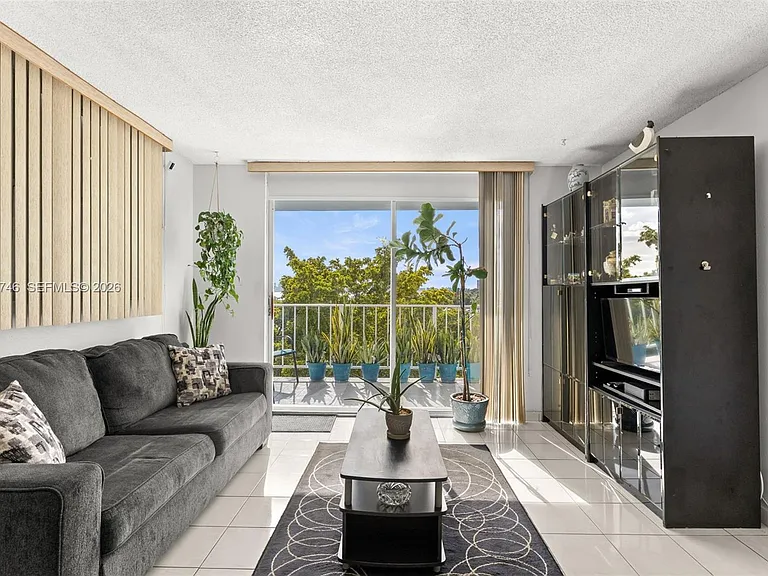 6900 Bay Dr #5C — Photo 10