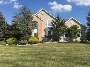 3 Larch Dr, Monmouth Jct, NJ 08852