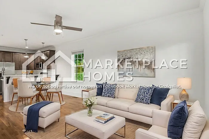 185 Peach St — Photo 2