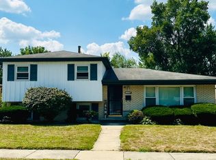 17100 Evans Dr, South Holland, IL 60473