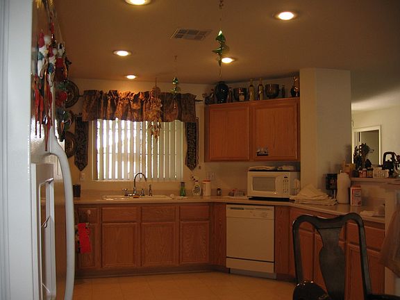 3rd image of 8620 Shady Pines Dr