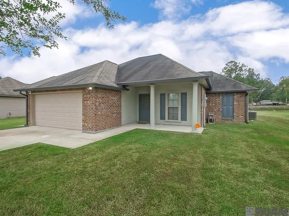 9298 Cypress Lake Dr, Denham Springs, LA 70726