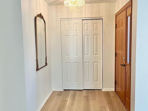 4th image of 10086 Indian Hill Dr