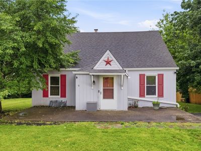3236 Central Dr, Finleyville, PA, 15332