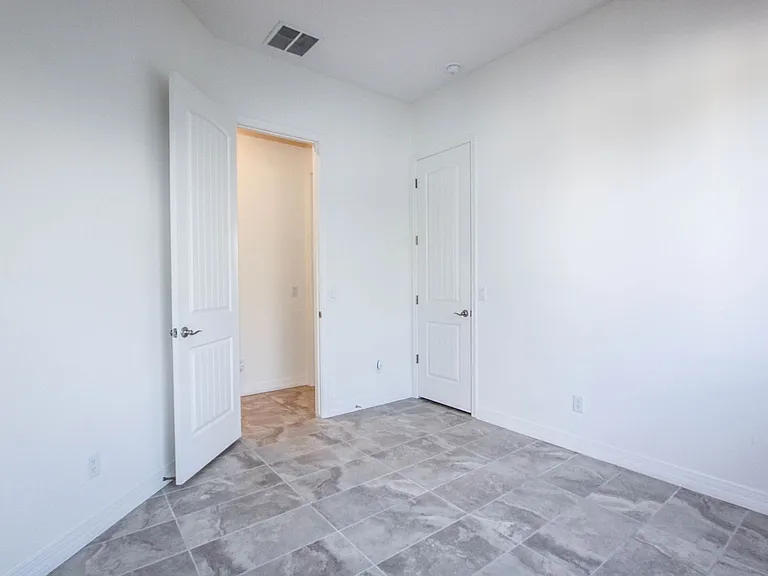 6188 E Oliver Ave — Photo 12