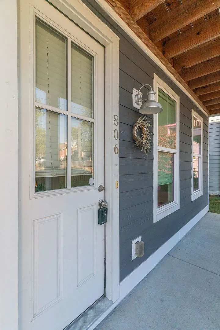 Madison 3BR 2.5 Bath home for rent, close to Briley and I-65, two story pet friendly. — Photo 3