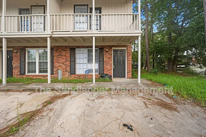 2 bed, 1.5 bath, 1066 sqft, $1,550 — Photo 1