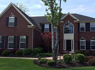 290 Nolita Cir, Avon Lake, OH 44012