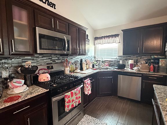 4th image of 836 Nutmeg Park St