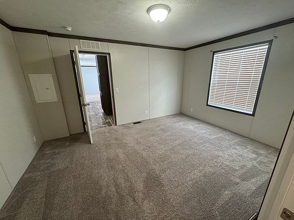 4th image of 251 Spruce Ave #251