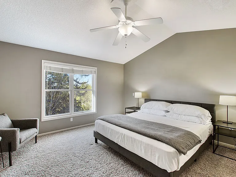 1579 Stoneridge Cir — Photo 18