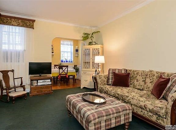 4th image of 110 S Village Ave APT 1F