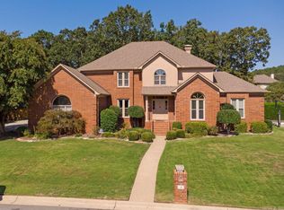 4 Piney Ln, Little Rock, AR 72223