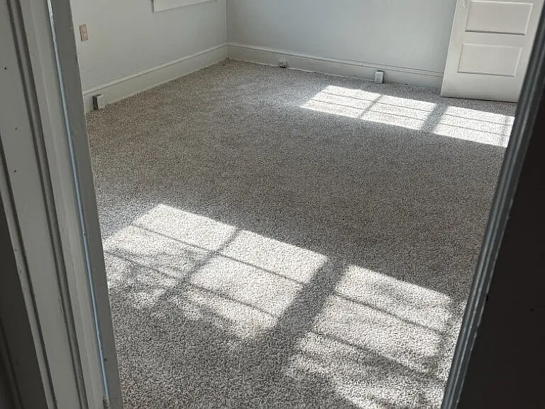401 Breazeale St — Photo 3