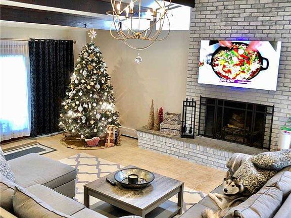 3rd image of 103 Southwood Cir