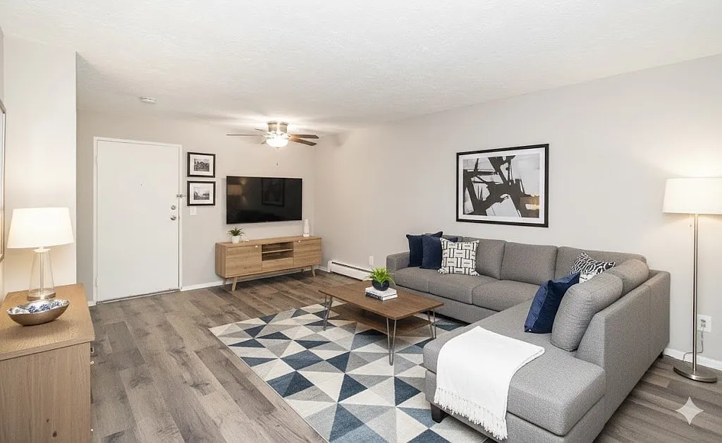 2102 Queen City Avenue — Photo 4