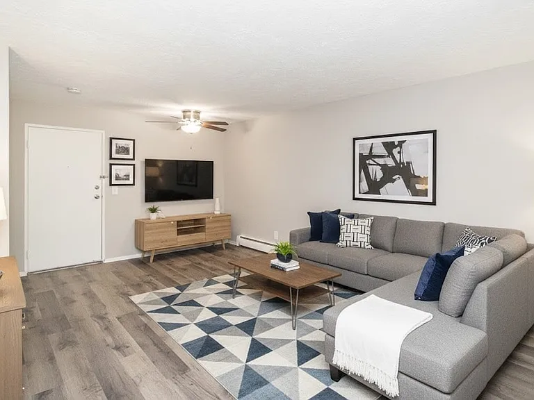 2100 Queen City Ave #207 — Photo 5