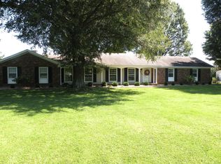 517 N Russell St, Portland, TN 37148