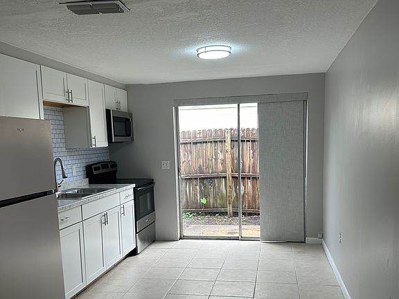 4th image of 5844 Gulf Dr