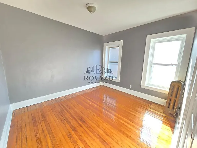 323 Park Ave #1 — Photo 3