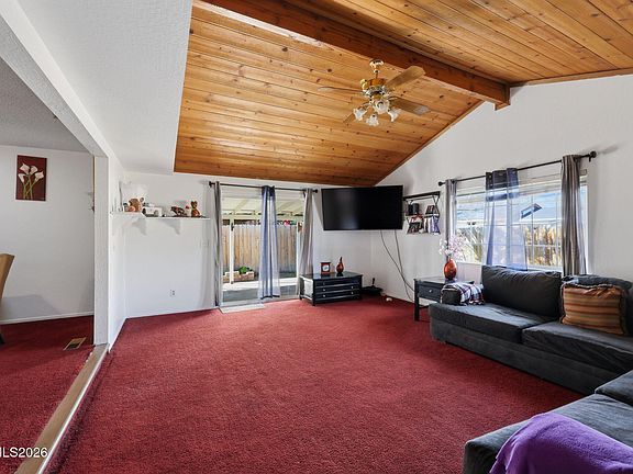 5th image of 3200 Pine Ln