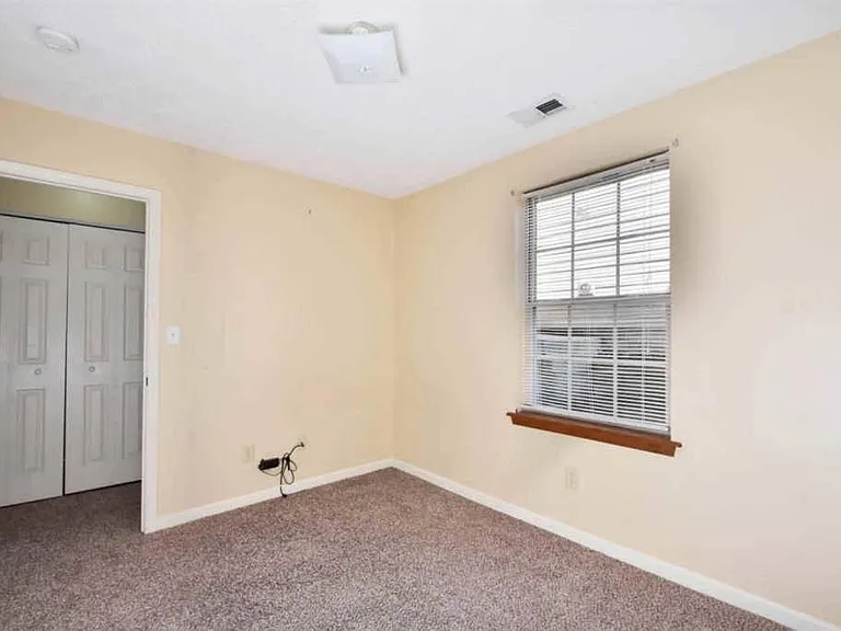 3539 Lochdale Ter — Photo 17