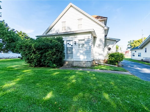 146 N Melrose St, Oakley, IL 62501
