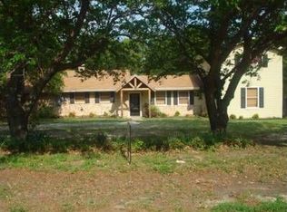 6935 Allyn Dr, Azle, TX 76020