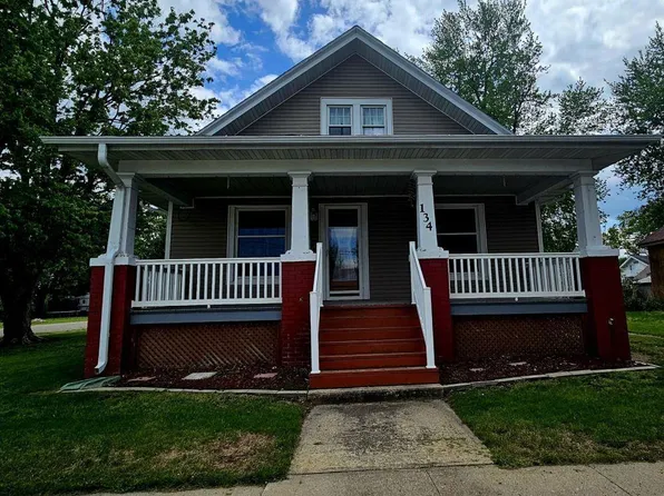 134 E Main St, Agency, IA 52530