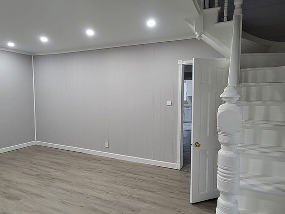 3rd image of 481 Aldene Rd