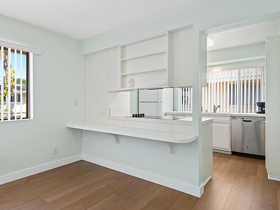 3rd image of 3663 San Remo Dr APT 3F