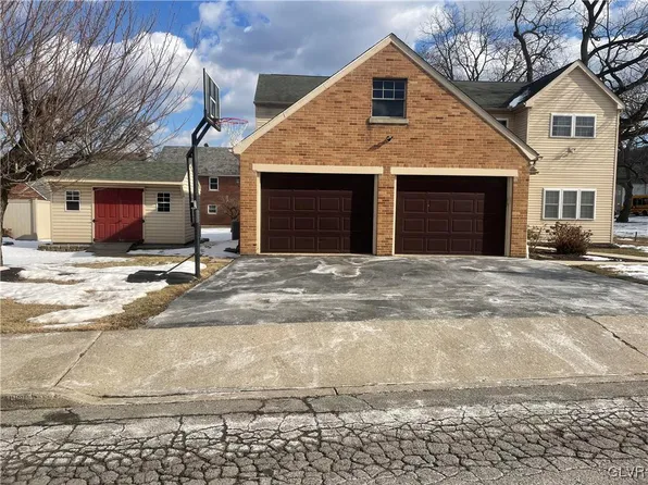 2319 S Alice St, Allentown, PA 18103