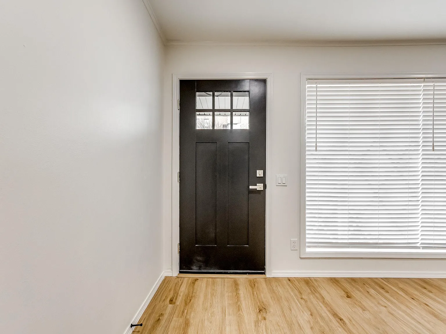 2 bed, 1296 sqft, $1,295 — Photo 3