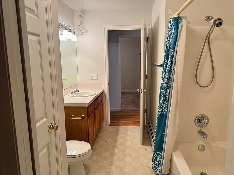 326 Appletree Ln — Photo 8