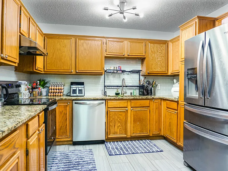 6103 Tidewater Dr — Photo 8