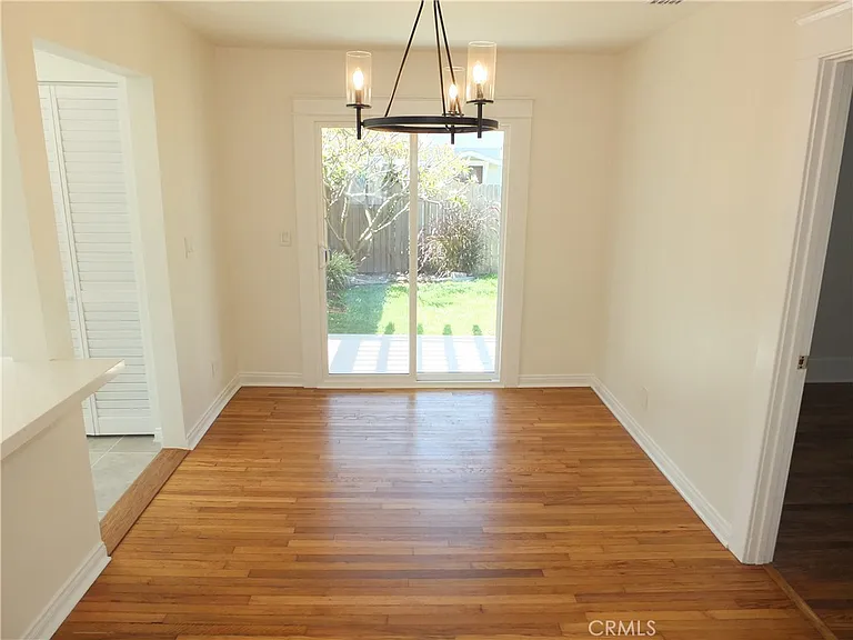 4036 E Vermont St — Photo 46