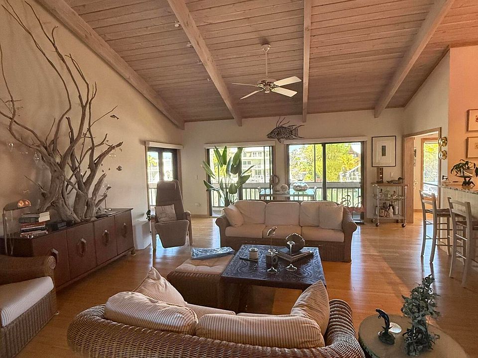 2nd image of 152 Giardino Dr