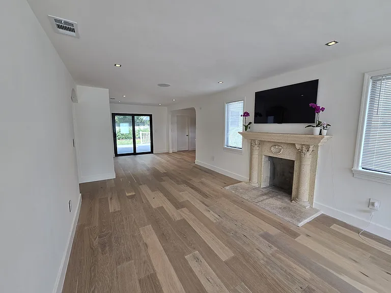 3809 S Olive Ave — Photo 3