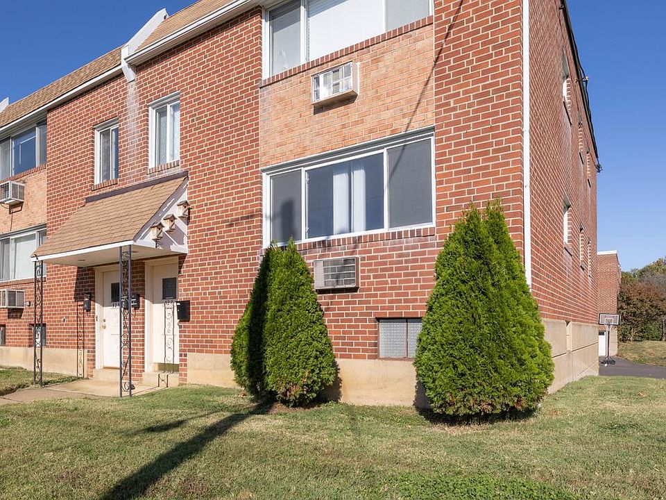 1st image of 327 Chapel Ave