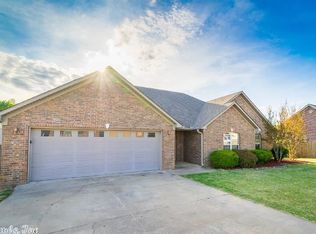 37 Joshua Cir, Conway, AR 72032