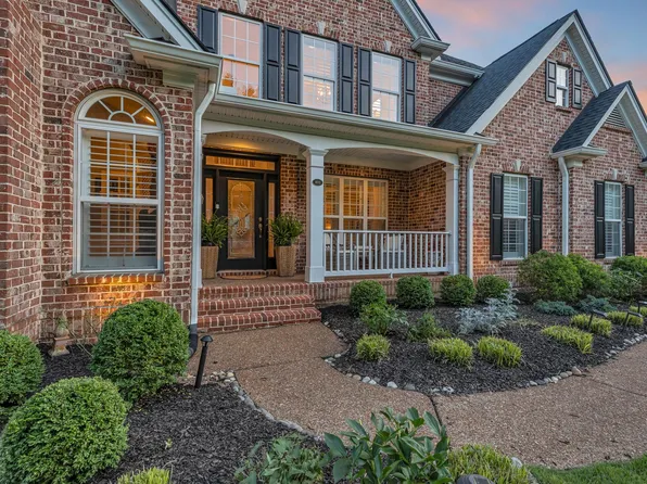 1011 Candytuft Ct, Franklin, TN 37067