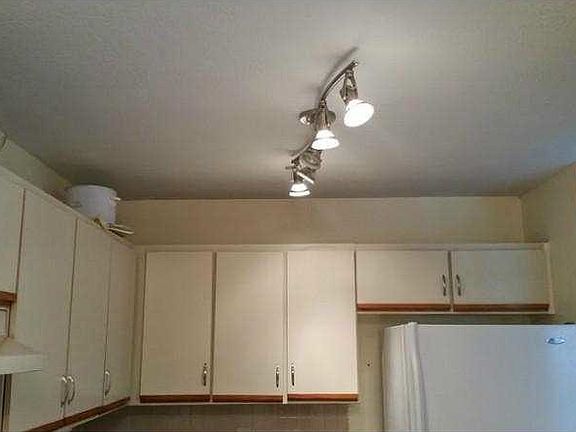 3rd image of 9043 Vineyard Lake Dr
