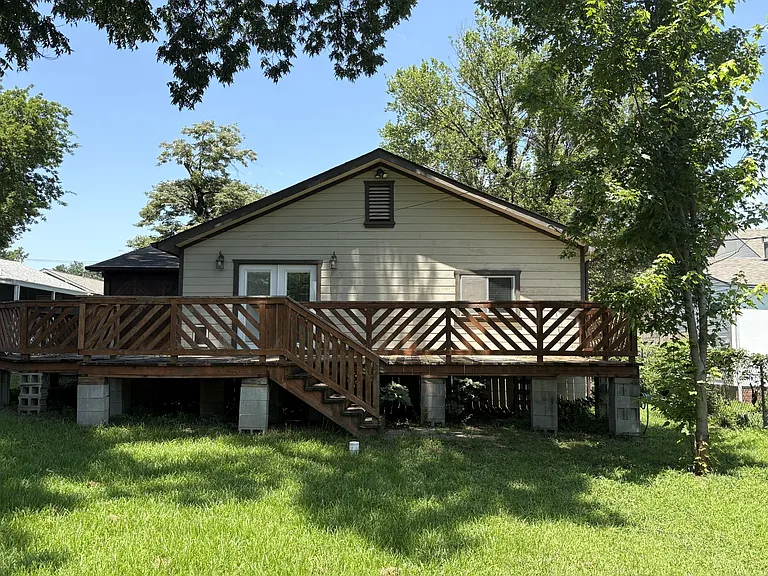 3408 E 4th Pl — Photo 2