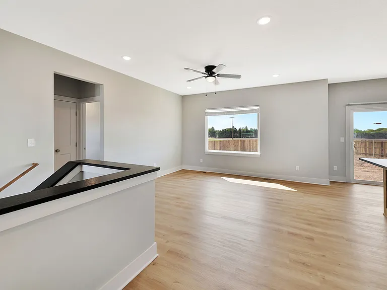 584 Long Path Ct — Photo 8