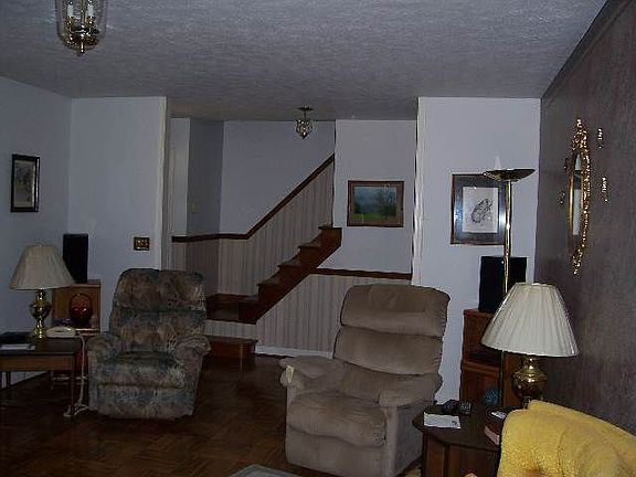 4th image of 1165 Old Canton Pike