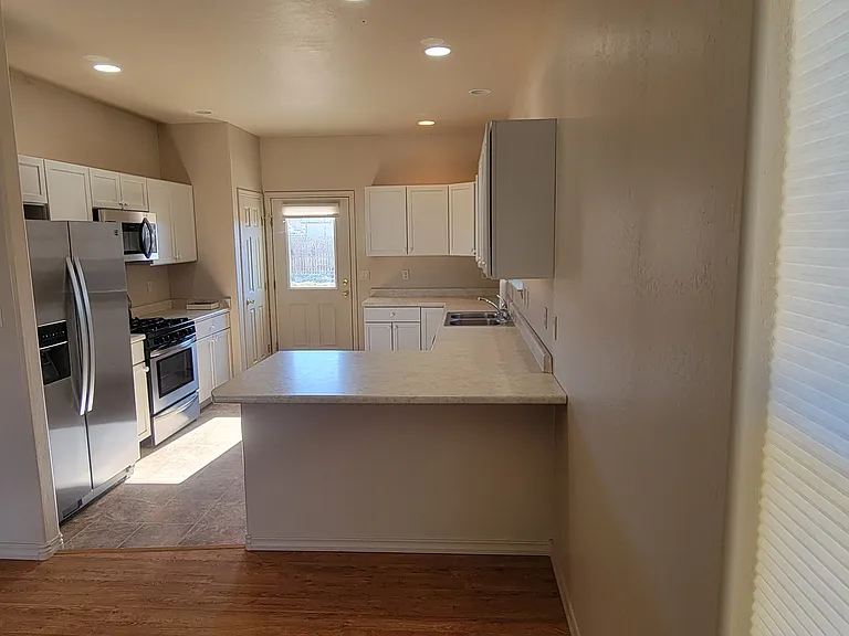 517 Angel Way — Photo 9