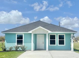 288 Buckskin Dr, Palacios, TX 77465