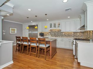 33 Hunt Ct, Jericho, NY