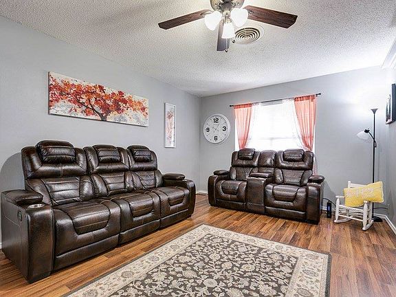 2nd image of 3253 Cornell Pl